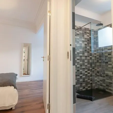 Spacious Basement In Alameda With Lovely Terrace! *